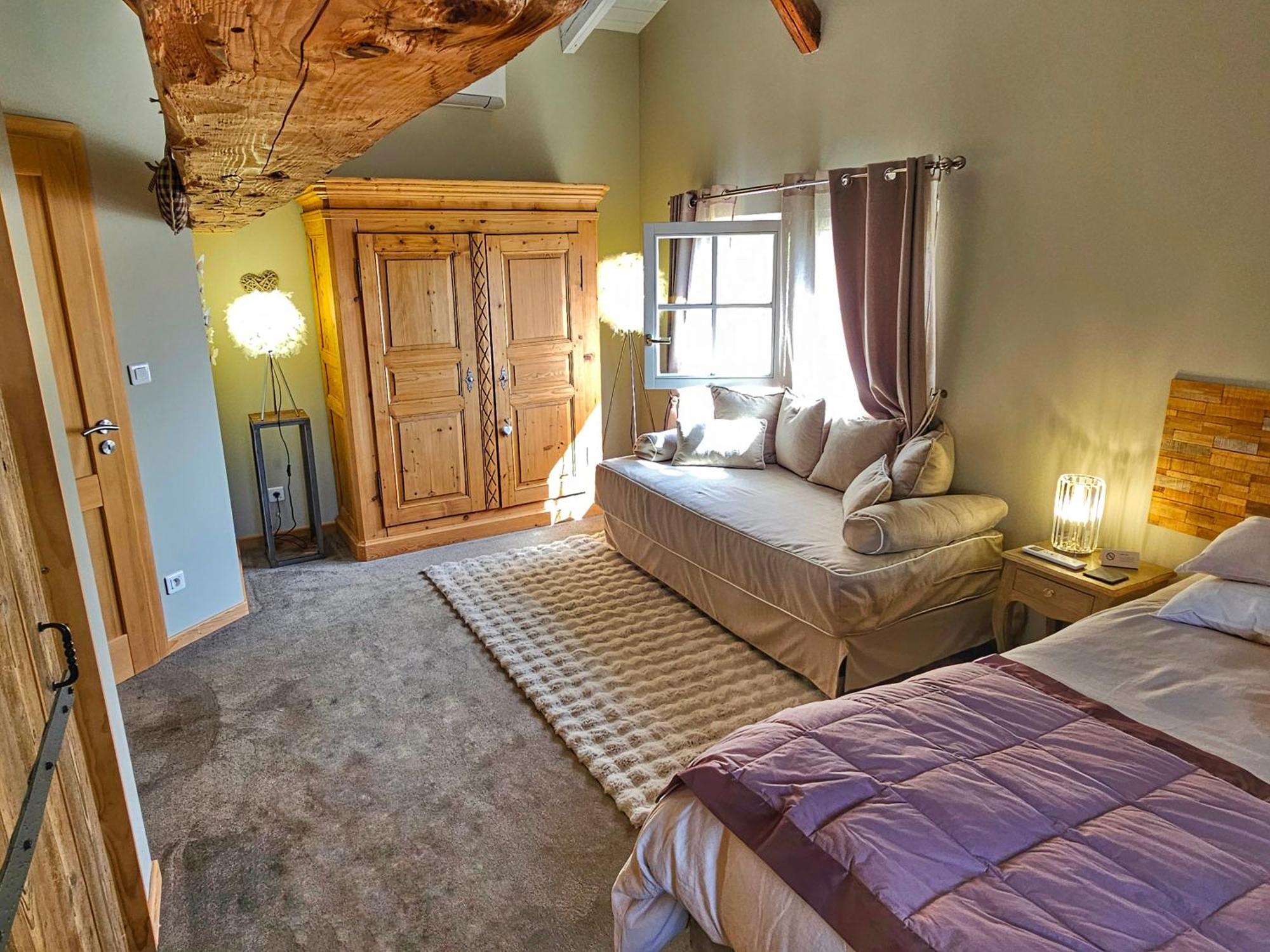 ลา กร็องฌ์ ดู กูว็อง บีแอนด์บี Bed & Breakfast รีโบวิลเล ภายนอก รูปภาพ