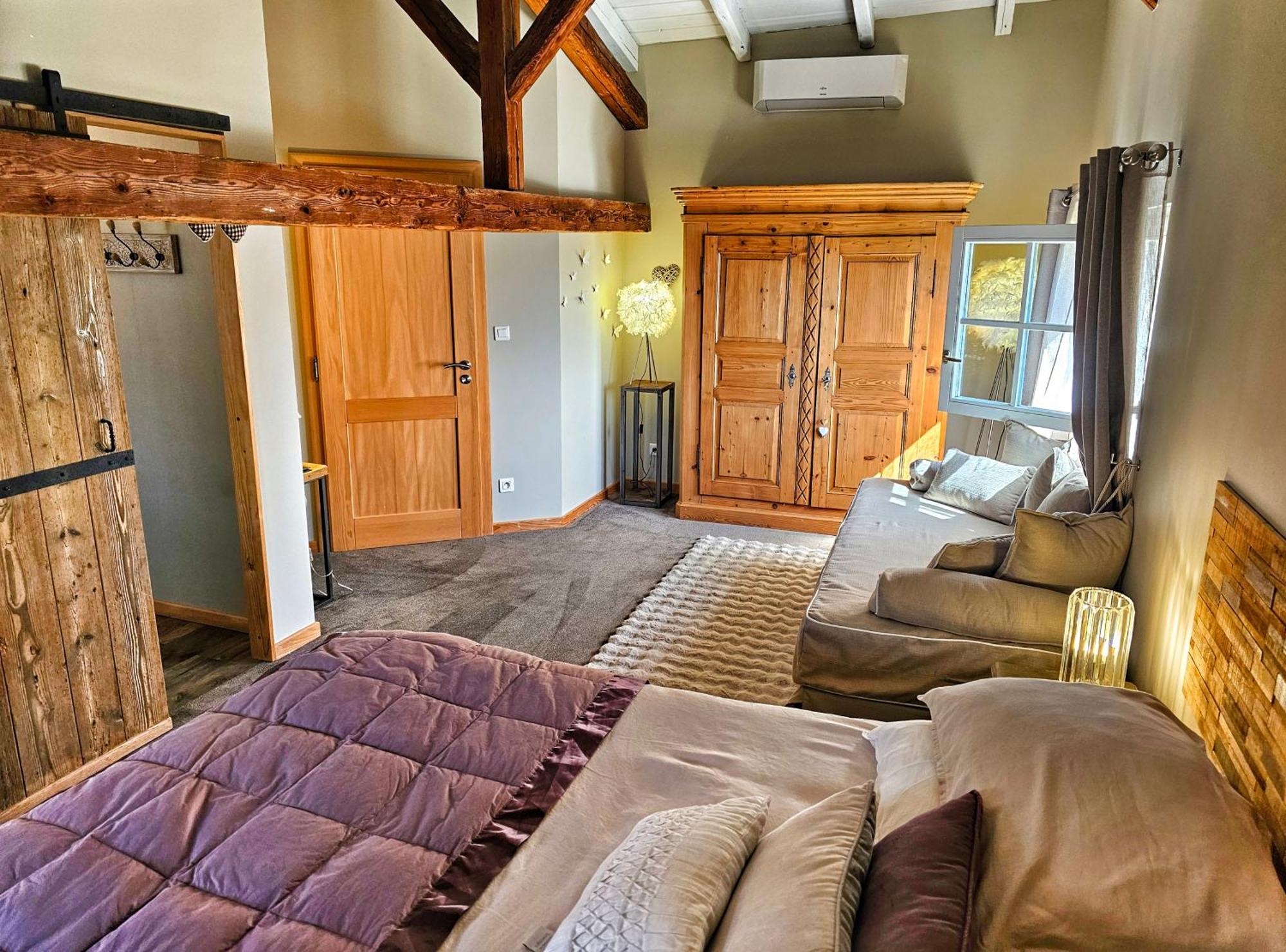 ลา กร็องฌ์ ดู กูว็อง บีแอนด์บี Bed & Breakfast รีโบวิลเล ภายนอก รูปภาพ